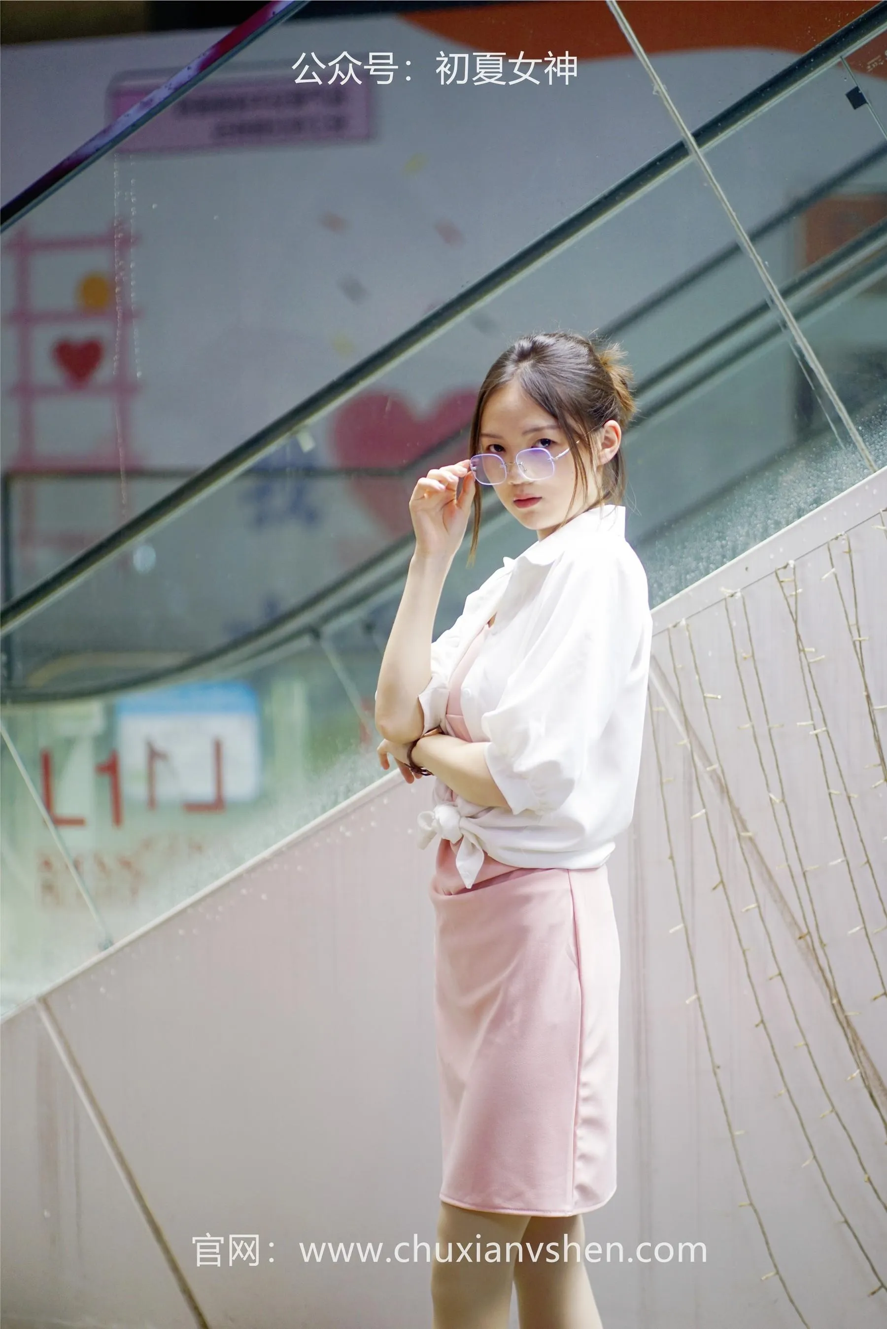 初夏女神 NO.066 大发 周末兼职 [226P]插图2